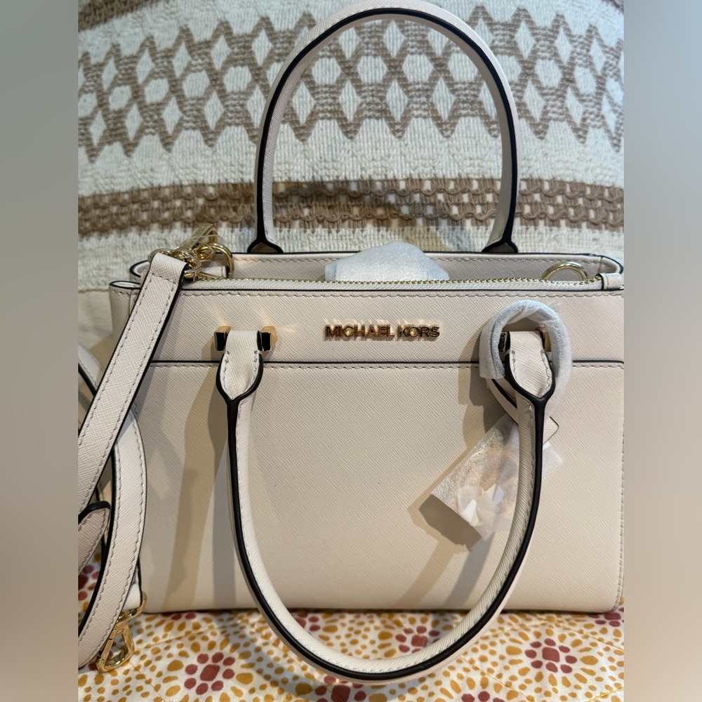 Michael Kors Hailee Medium Satchel. NWOT, never opened and used.